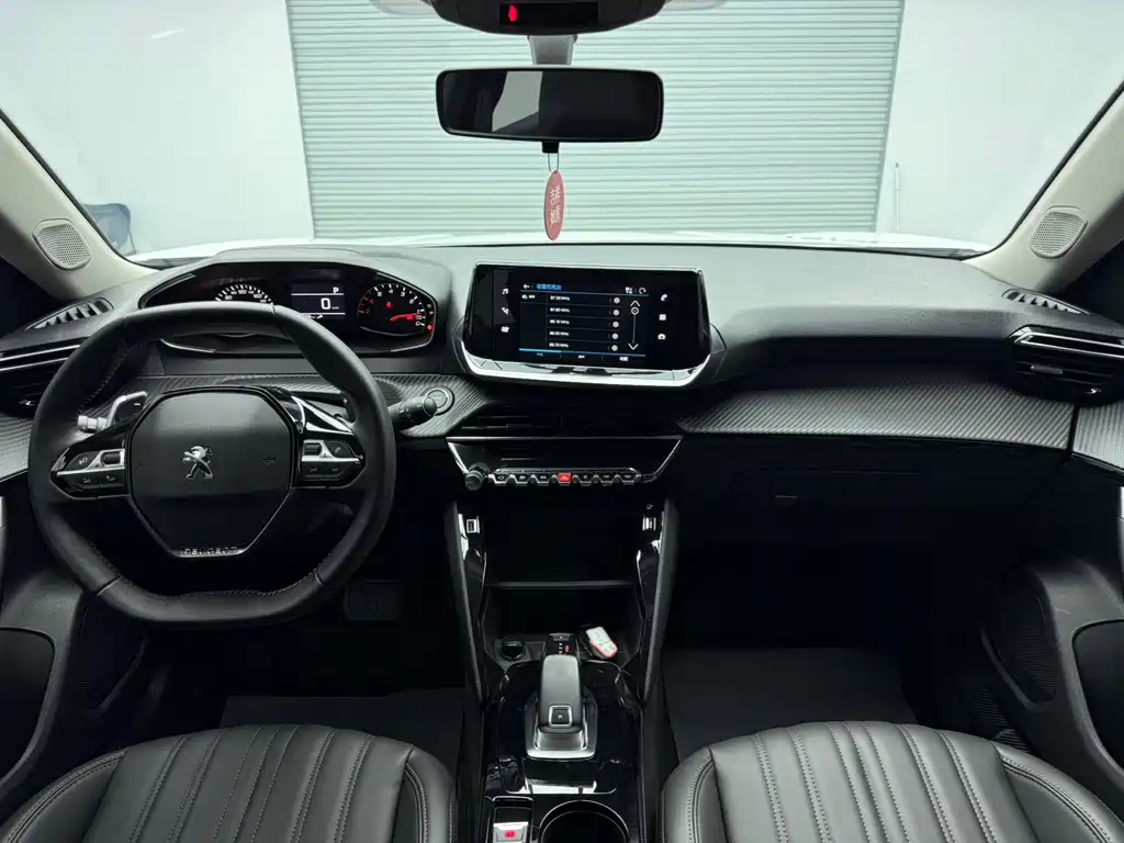 Peugeot 2008 — миниатюра 11