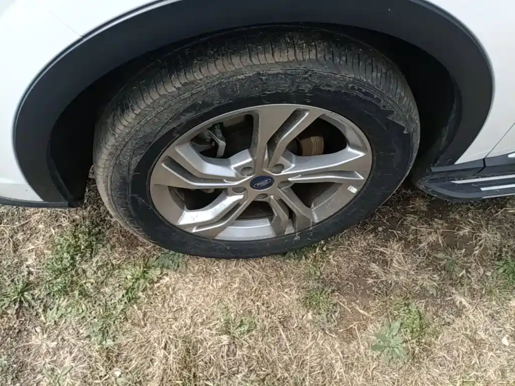 Ford Equator Sport — миниатюра 23