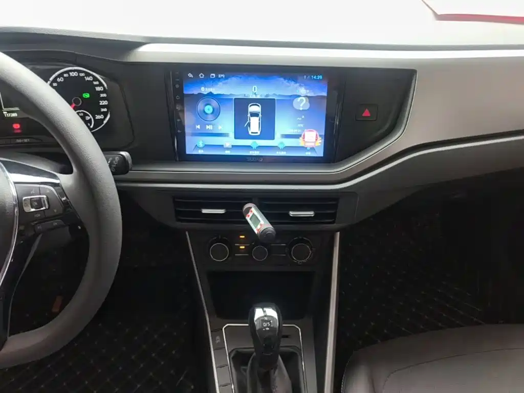 Volkswagen Polo — миниатюра 13