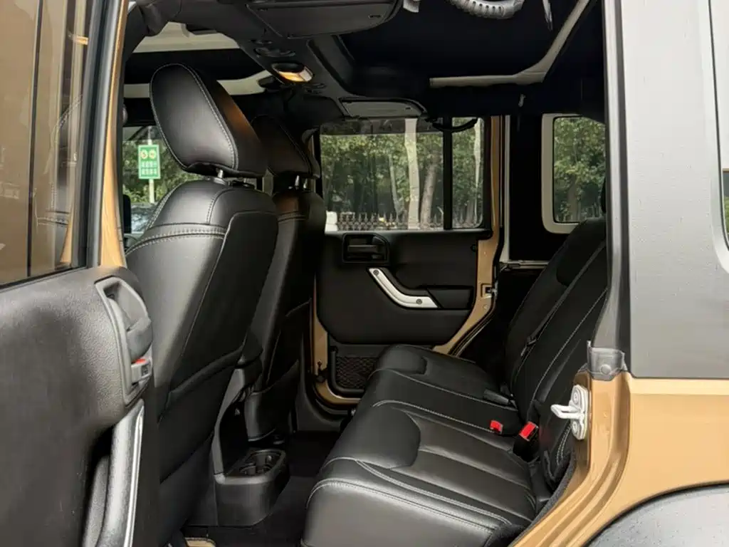 Jeep Wrangler — миниатюра 16