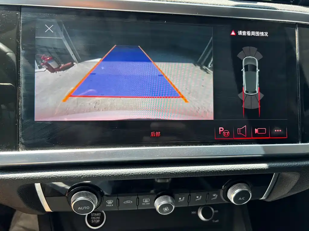 Audi Q3 — миниатюра 13