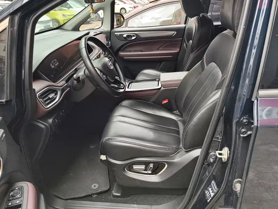 GAC Motor Trumpchi M6 — миниатюра 9