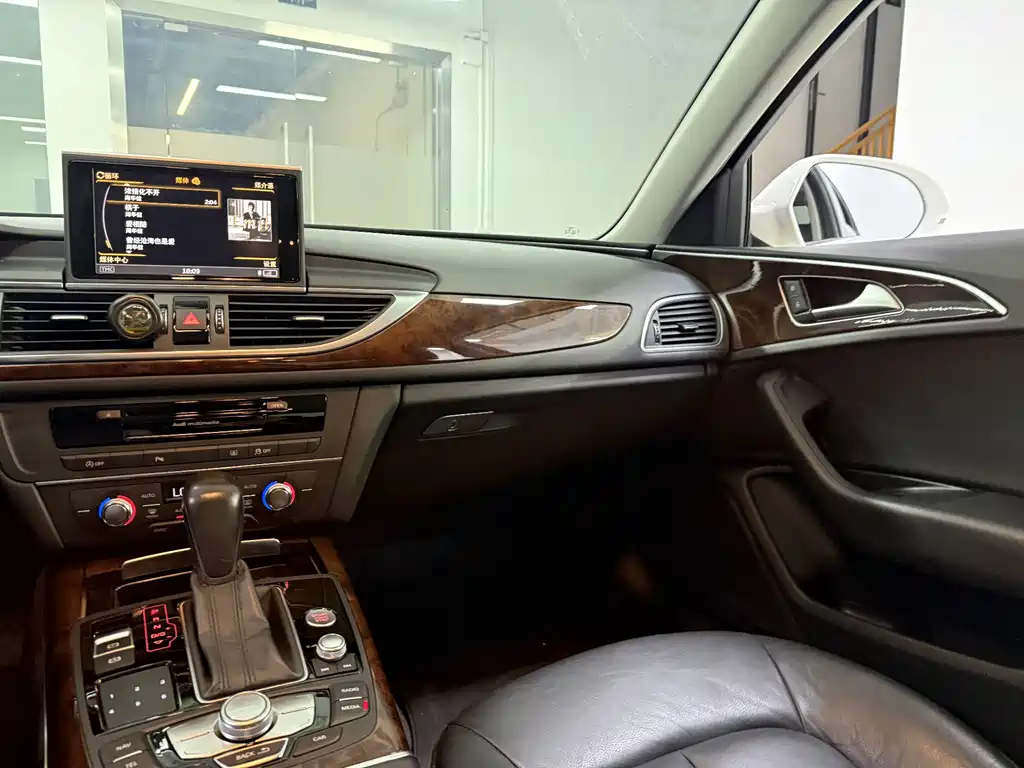 Audi A6L — миниатюра 18