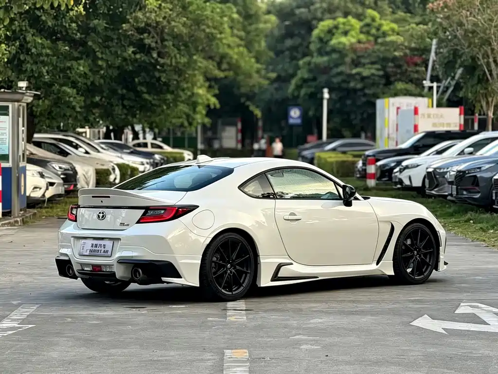 Toyota 86 — миниатюра 5