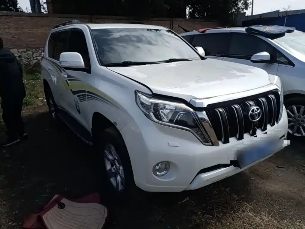 Toyota Prado — миниатюра 4
