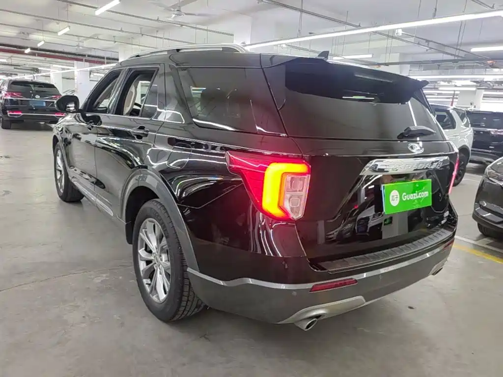 Ford Explorer — миниатюра 5