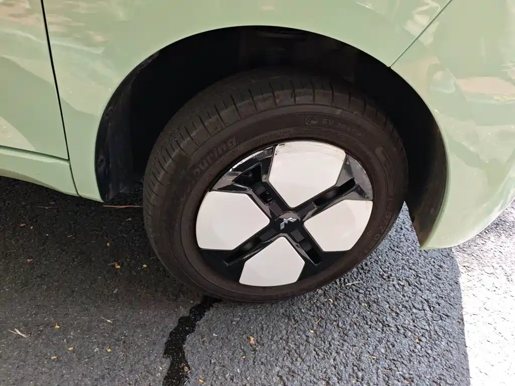 Wuling MINIEV — миниатюра 25