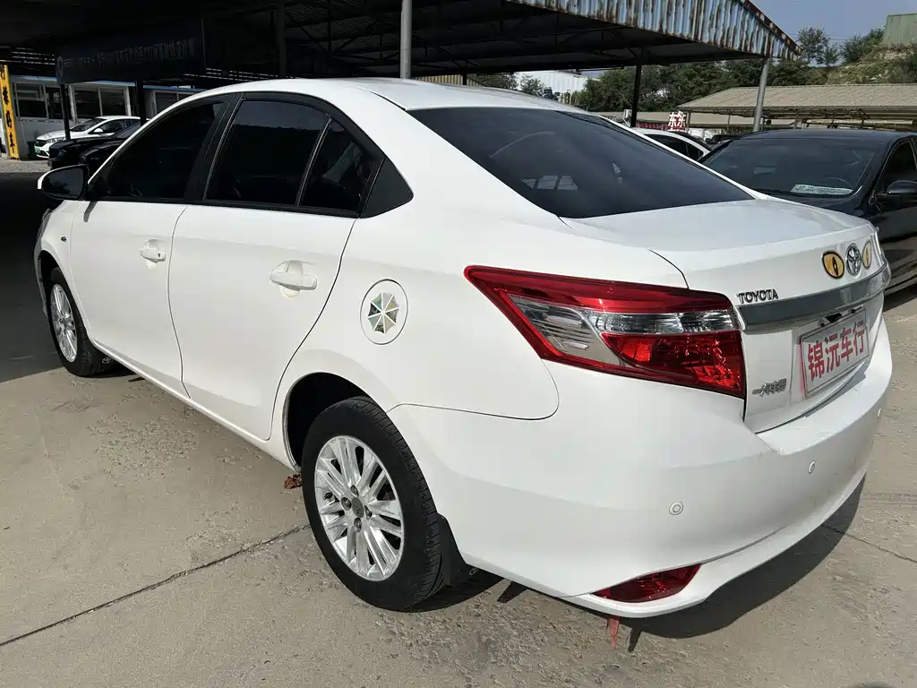 Toyota Vios — миниатюра 9