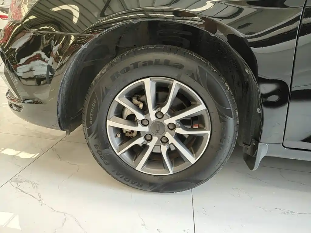 Geely Emgrand — миниатюра 23