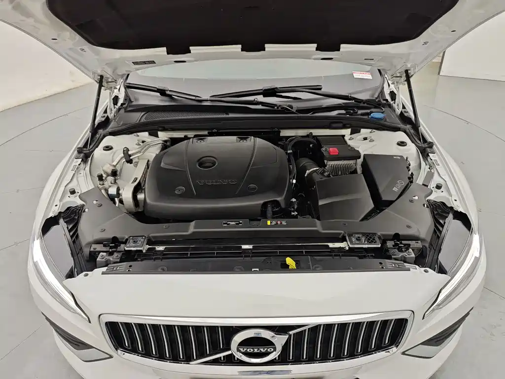 Volvo S60 — миниатюра 30
