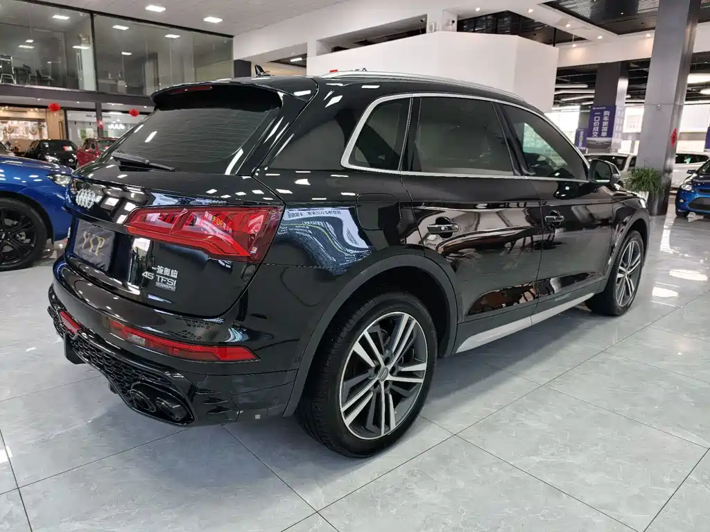 Audi Q5L — миниатюра 6