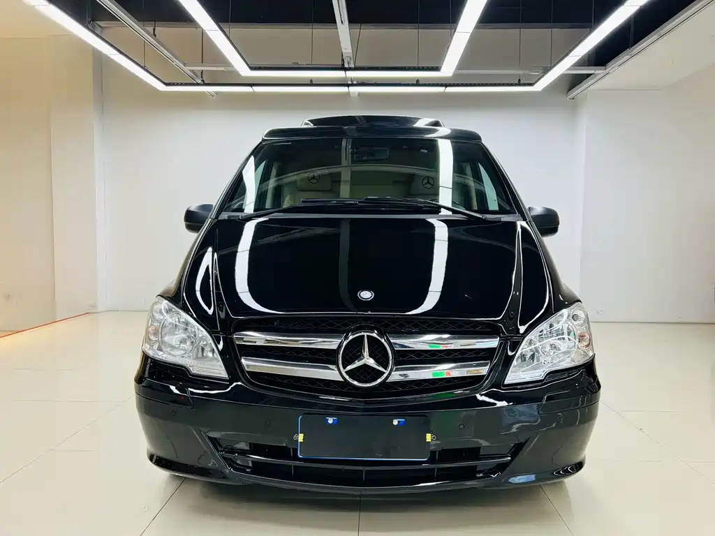 Mercedes-Benz Vito — миниатюра 2
