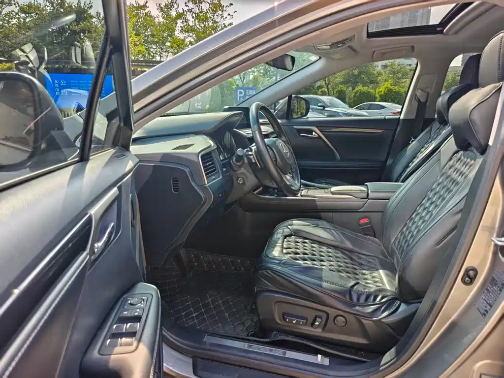 Lexus RX — миниатюра 10