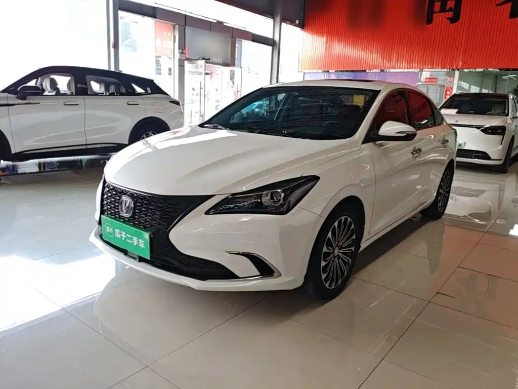 Changan Eado — миниатюра 2