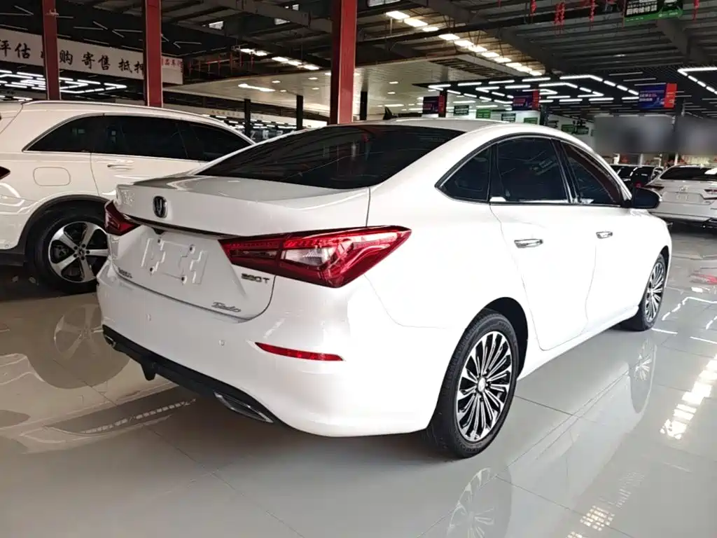 Changan Eado — миниатюра 7