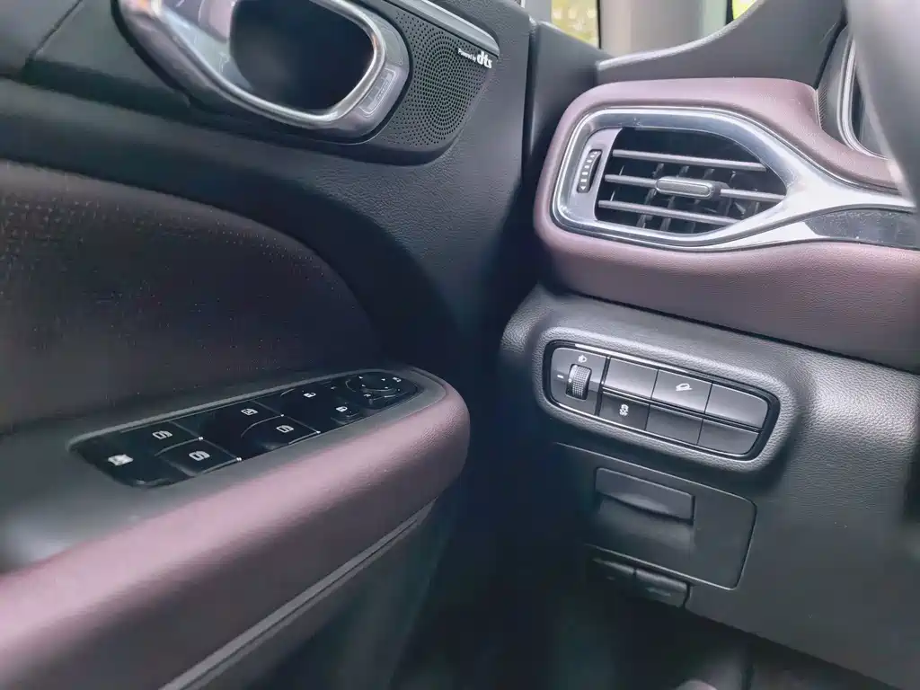 GAC Motor Trumpchi M6 — миниатюра 17