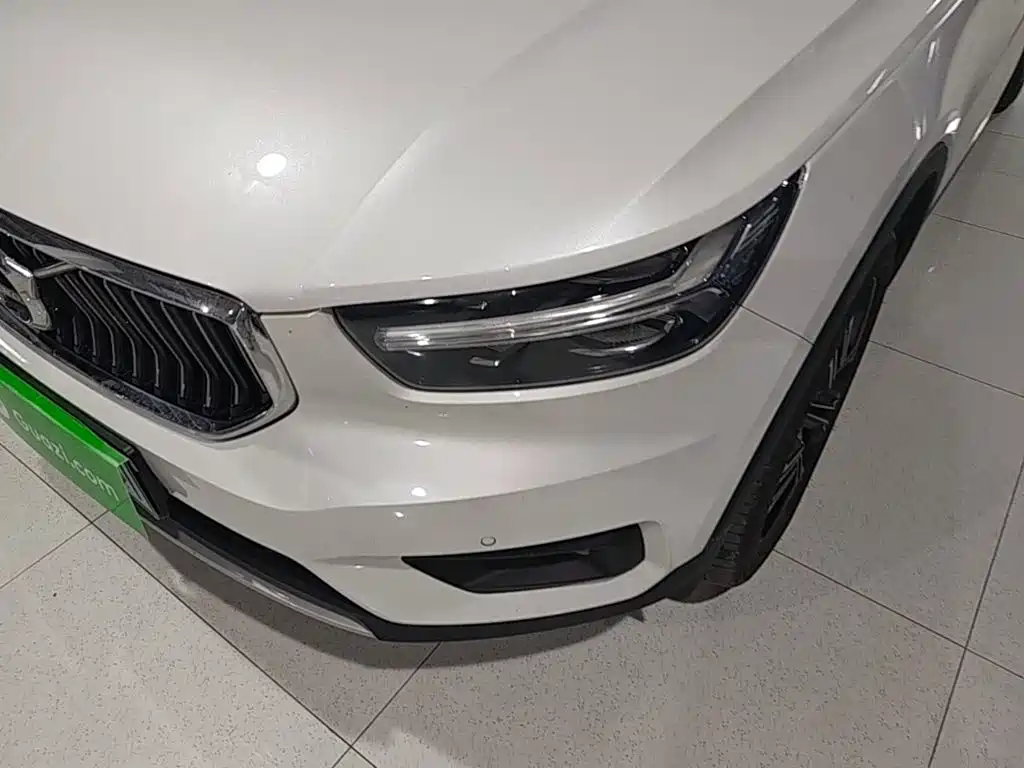 Volvo XC40 — миниатюра 24