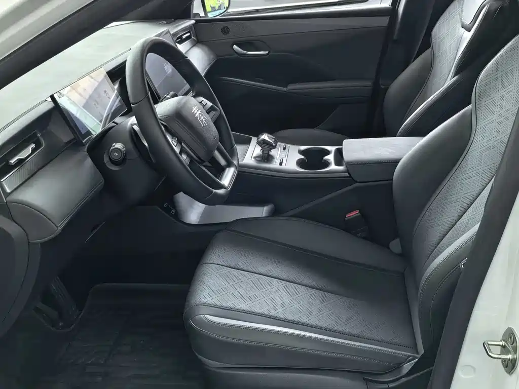 BYD Qin Plus PLUS 2025 DM-i Smart Drive 120KM