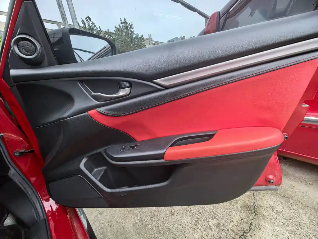 Honda Civic — миниатюра 17