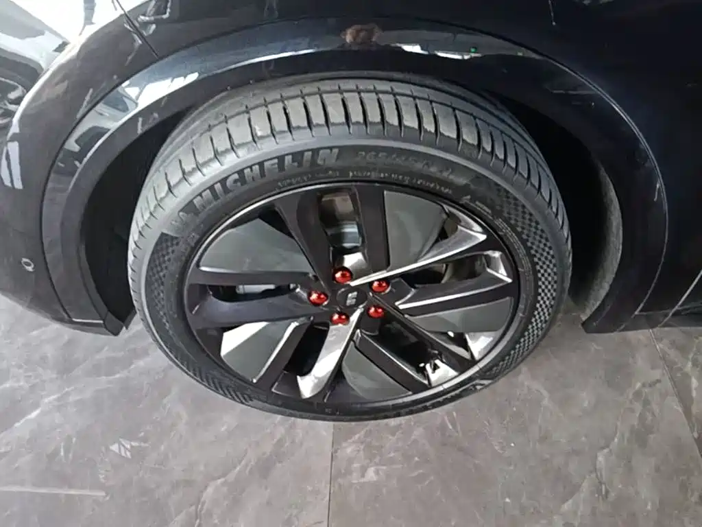 Li Auto Li L9 — миниатюра 23