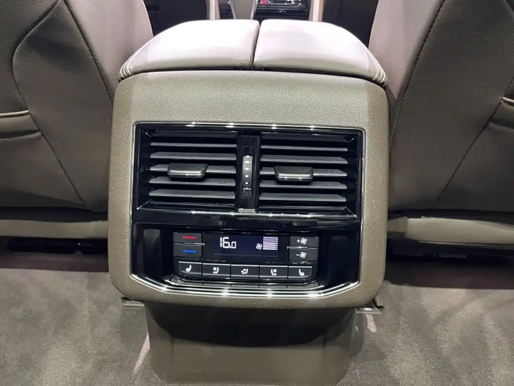 Volkswagen Viloran — миниатюра 5