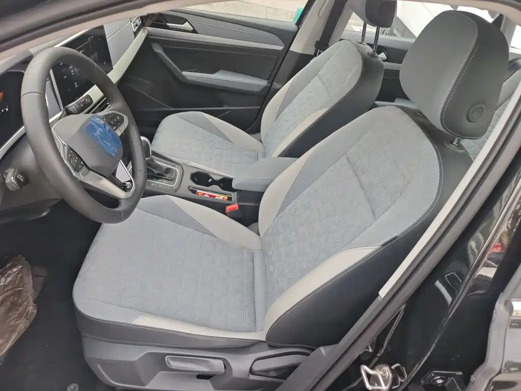 Volkswagen Lavida — миниатюра 20