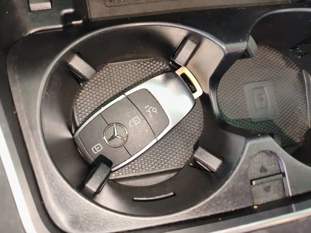Mercedes-Benz C-Class (Import) — миниатюра 14