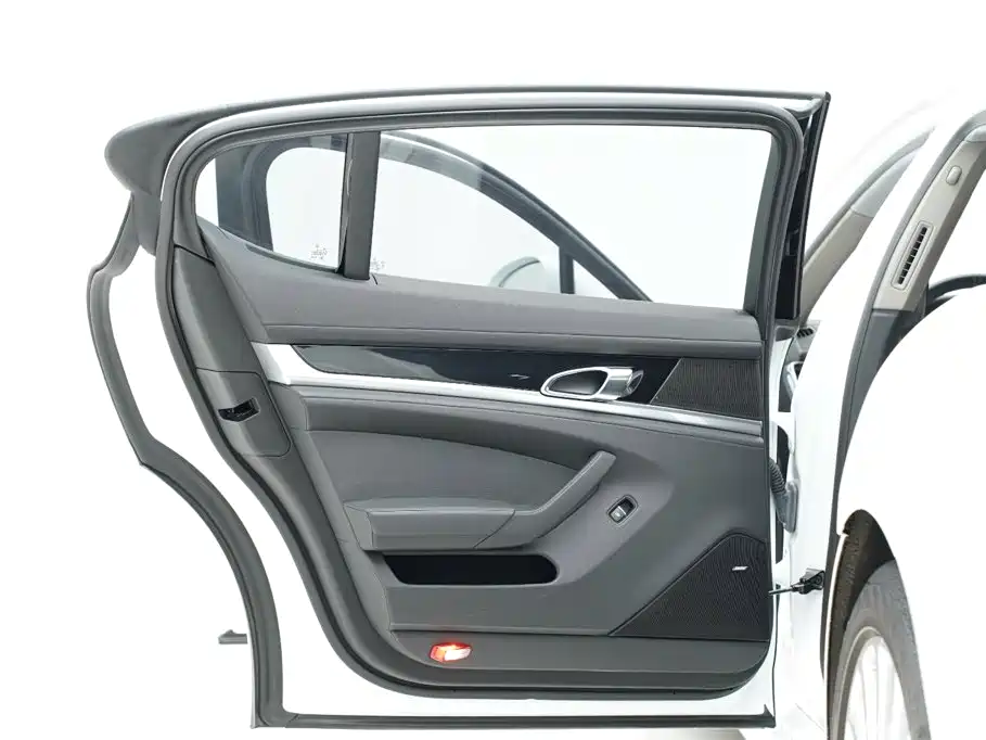 Porsche Panamera — миниатюра 19
