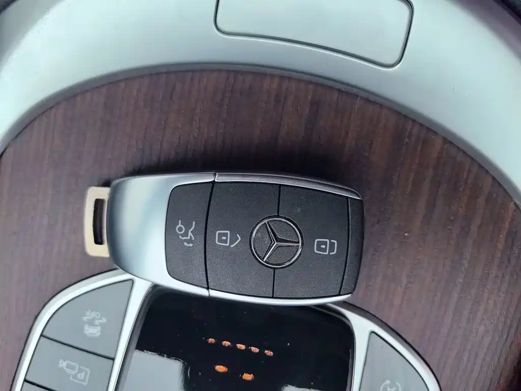 Mercedes-Benz GLC 2020 GLC 300 L 4MATIC