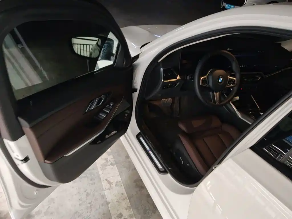 BMW 3 Series — миниатюра 12
