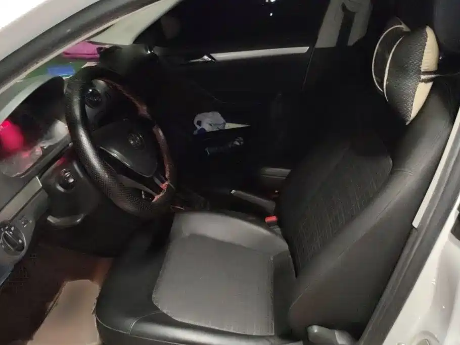 Volkswagen Jetta — миниатюра 12