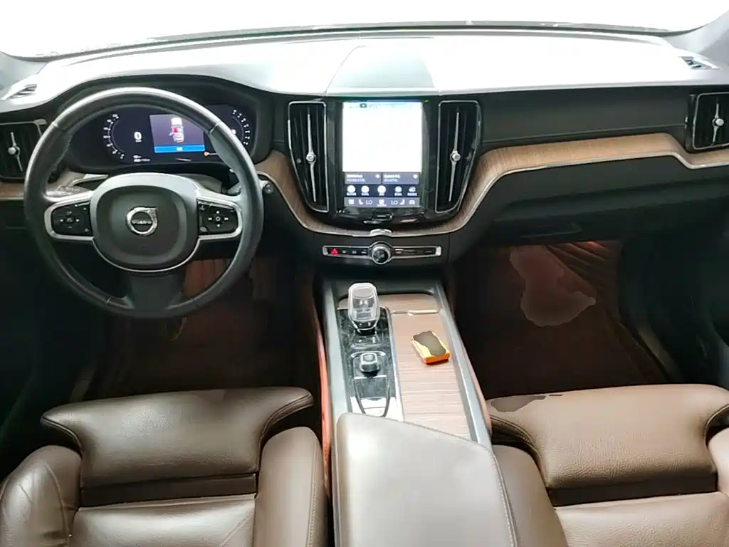 Volvo XC60 — миниатюра 10
