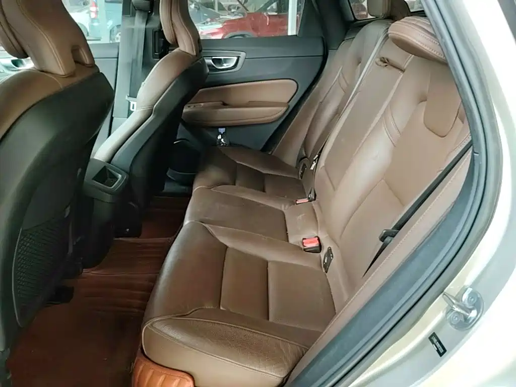 Volvo XC60 — миниатюра 17