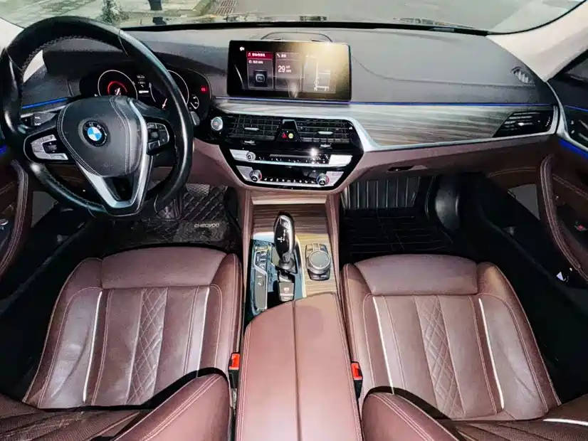 BMW 5 Series New Energy — миниатюра 19