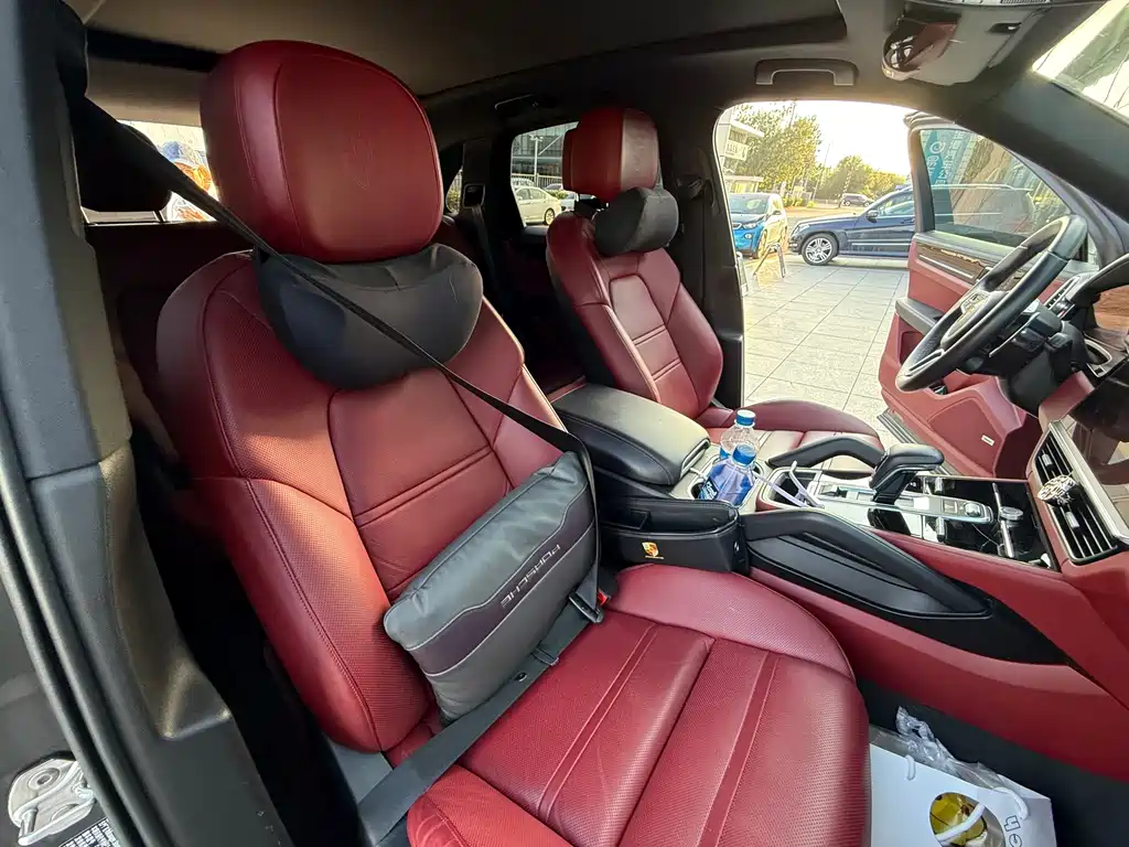 Porsche Cayenne Hybrid — миниатюра 9