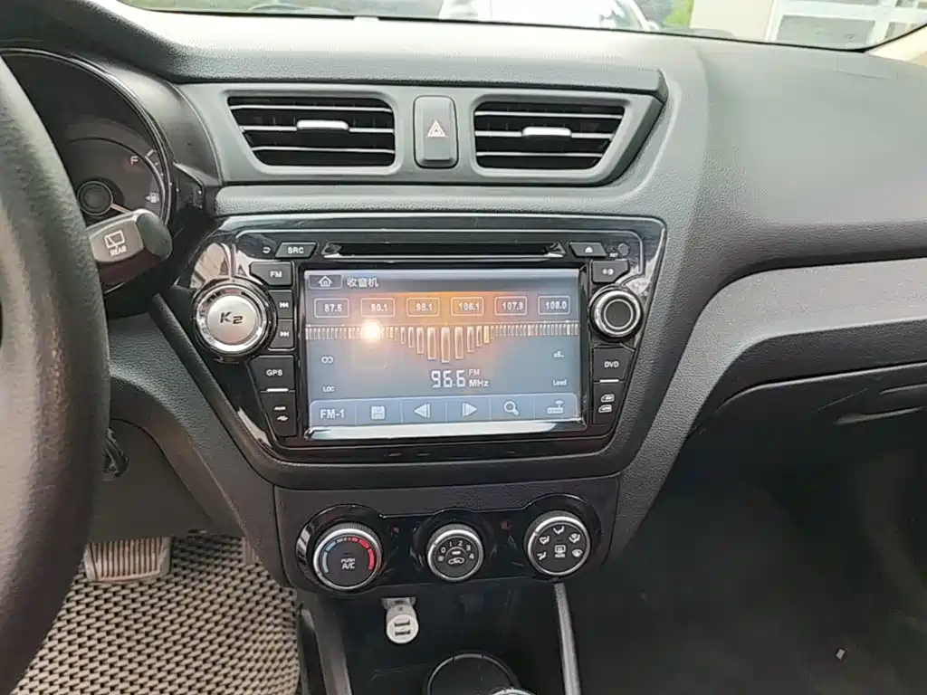 Kia K2 — миниатюра 13