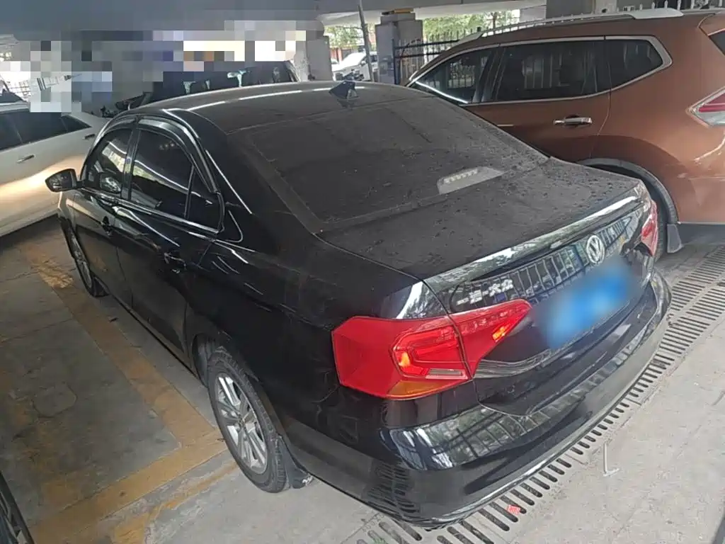 Volkswagen Jetta — миниатюра 5