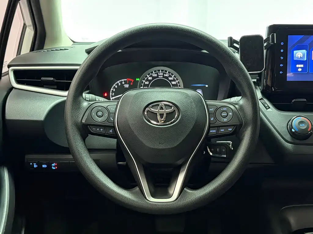 Toyota Corolla — миниатюра 7