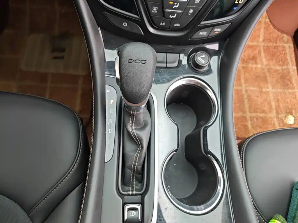 Buick Envision Plus — миниатюра 14