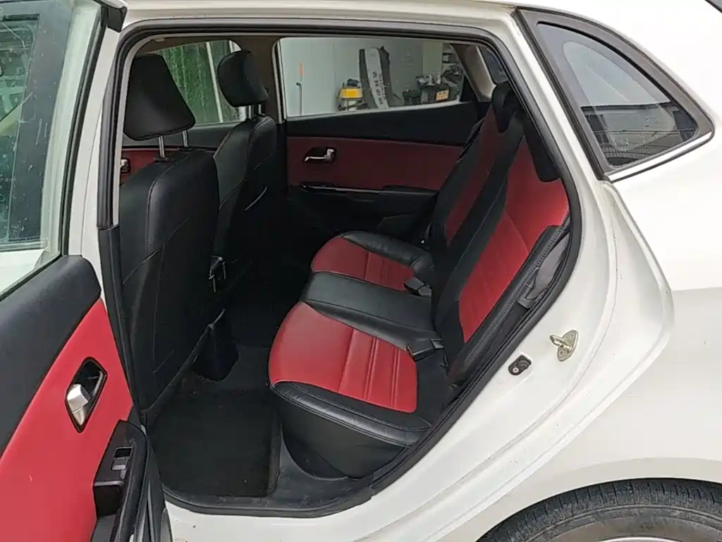 Kia K2 — миниатюра 17