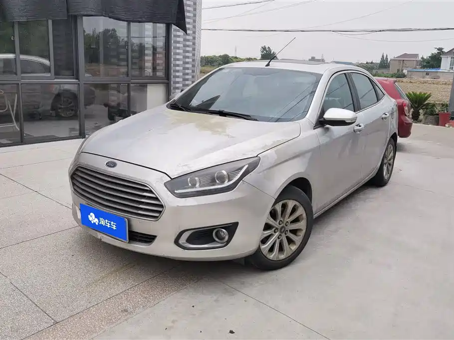 Ford Escort 2015