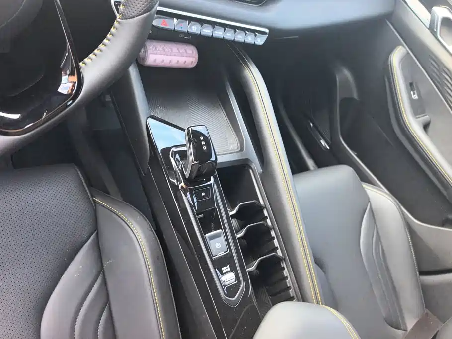 Geely Binyue — миниатюра 16
