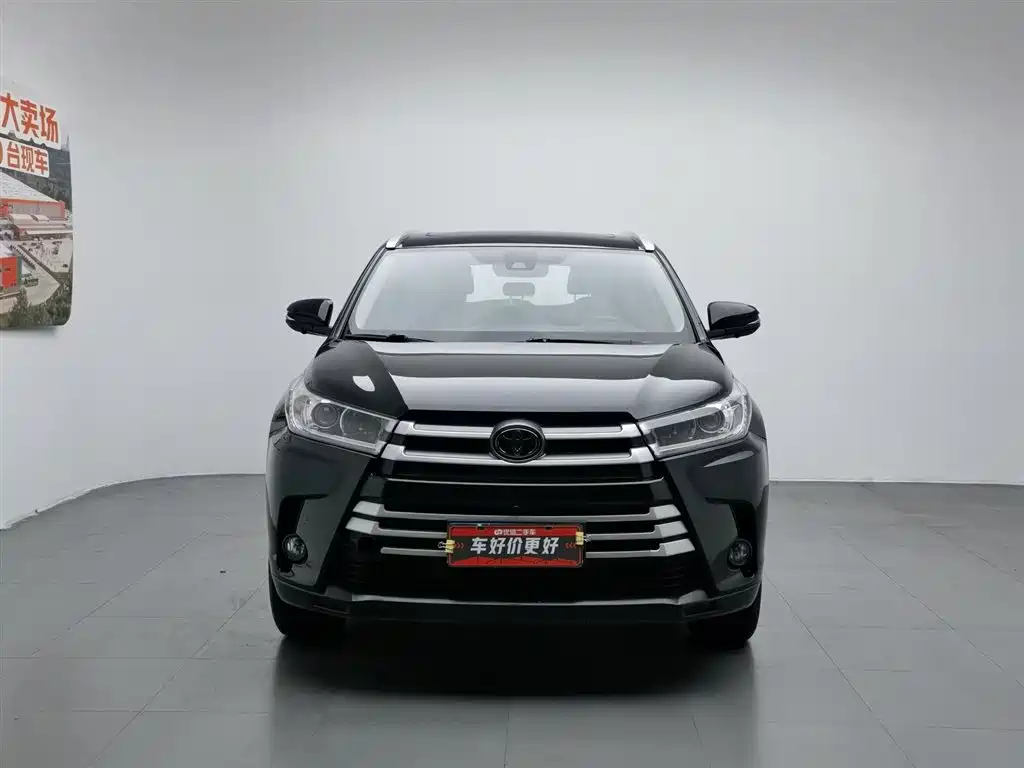 Toyota Highlander 2018 2.0T Luxury 7 мест V