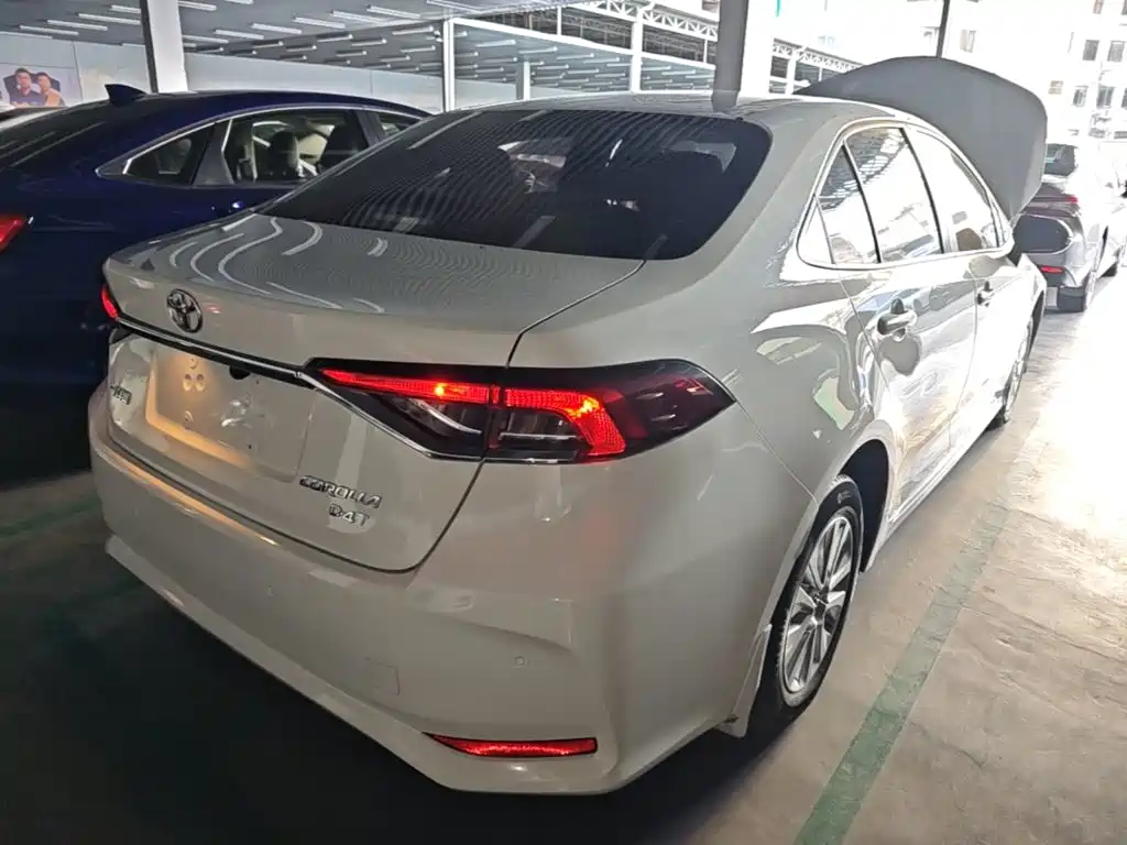 Toyota Corolla — миниатюра 7