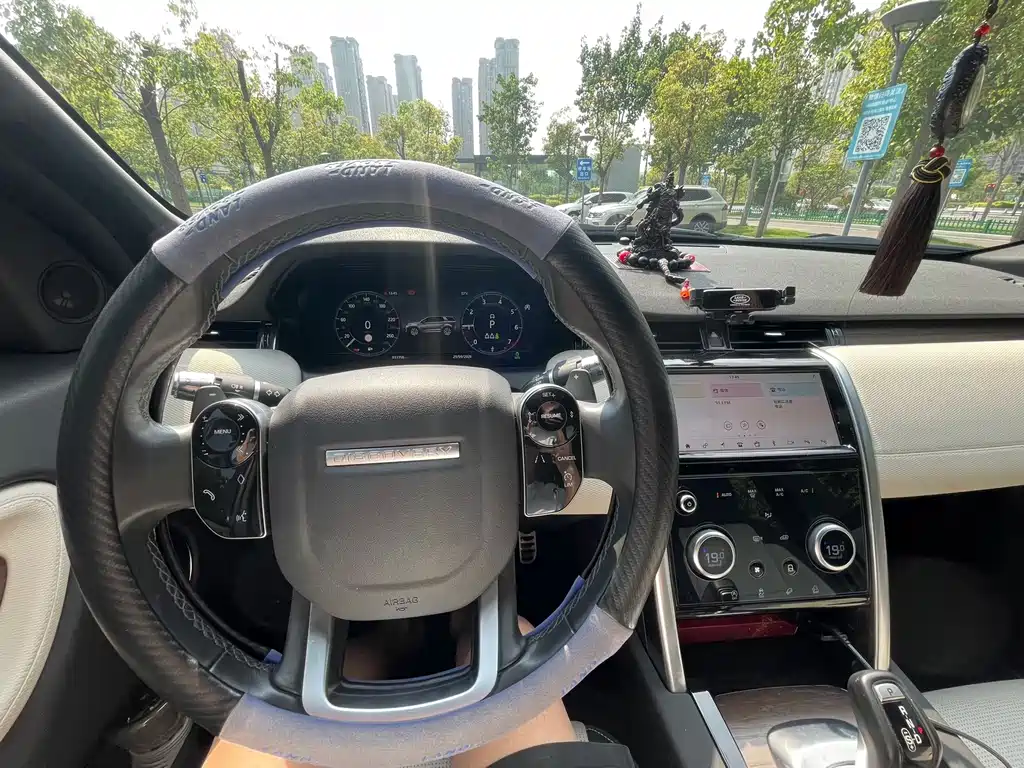 Land Rover Discovery Sport — миниатюра 9