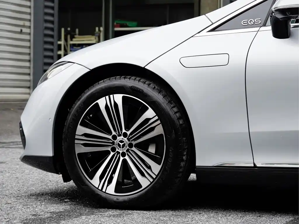 Mercedes-Benz EQS — миниатюра 6