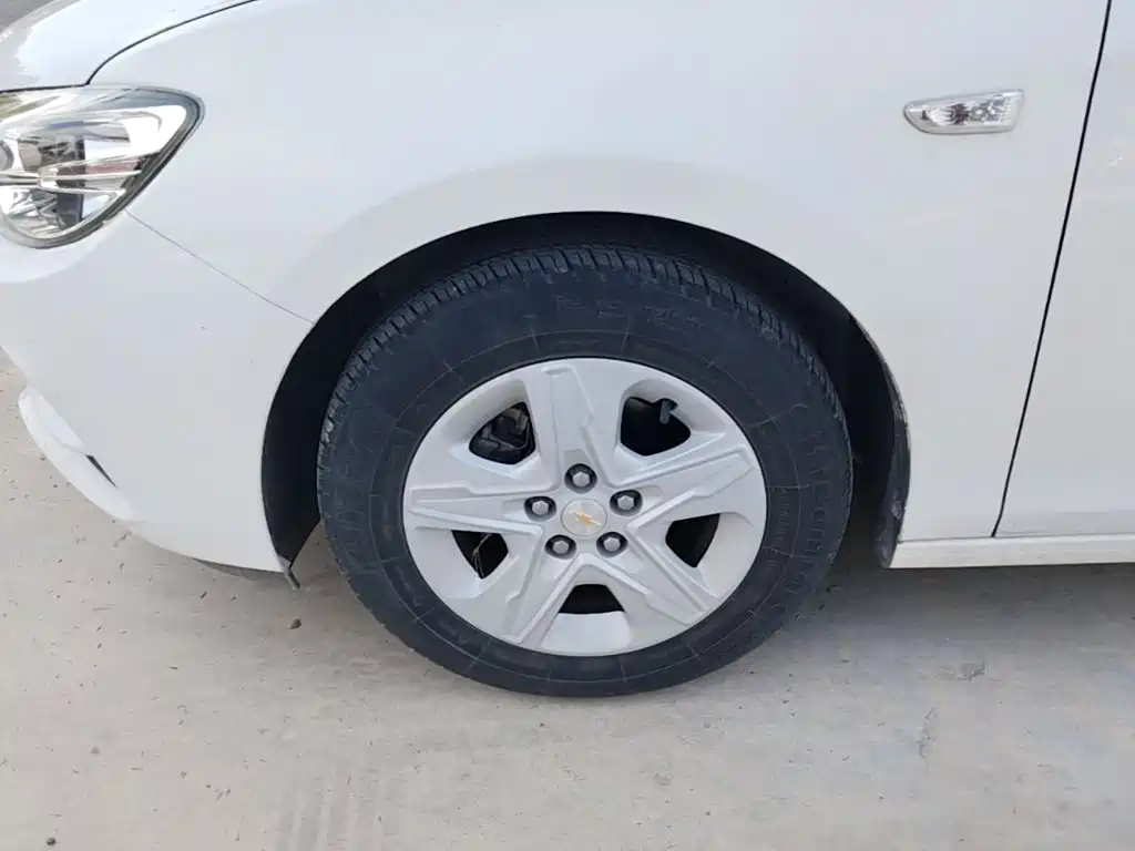Chevrolet Cavalier — миниатюра 23
