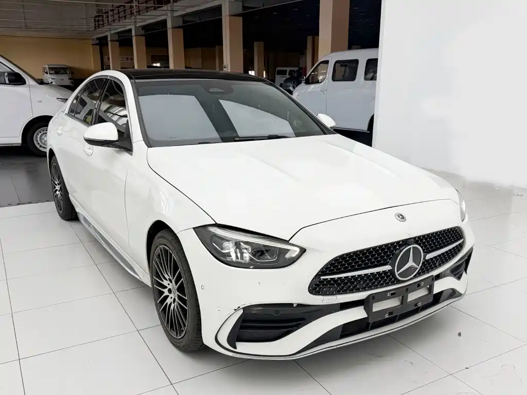Mercedes-Benz C-Class — миниатюра 3