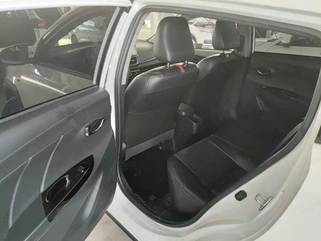 TOYOTA YARIS L ZHIXUAN