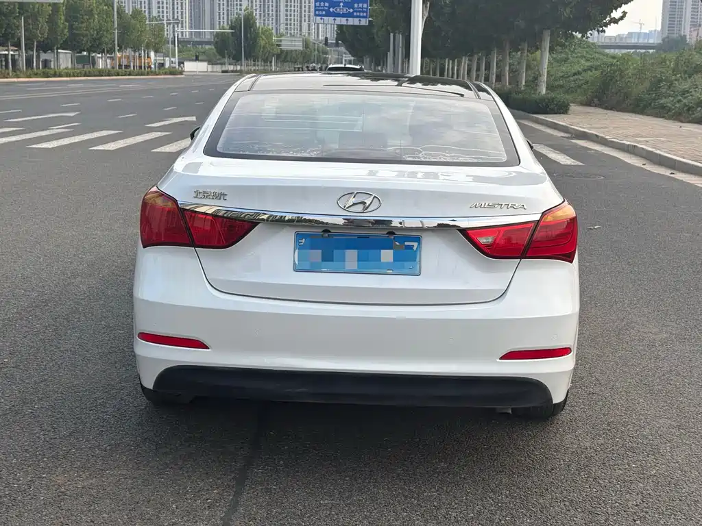 Hyundai Mistra — миниатюра 8